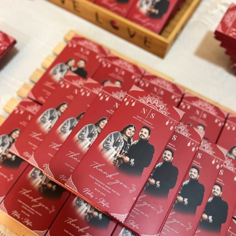 Here’s a sneak peek into how we adorned the wedding with our custom chocolates!! #celebrity #keralawedding #artisanchocolate #chocolateporn #custommade #kconfectionery